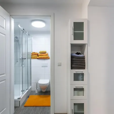 S31 - 22 Bergmannstrasse Front Apartment Berlin