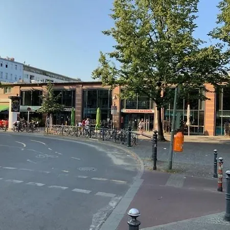 S31 - 22 Bergmannstrasse Front شقة *