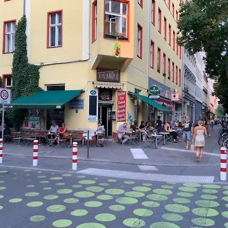 S31 - 22 Bergmannstrasse Front *