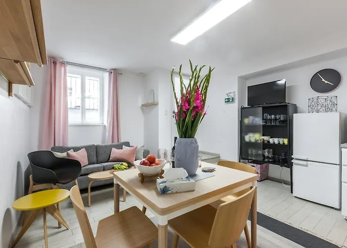 S31 - 22 Bergmannstrasse Front * Berlin